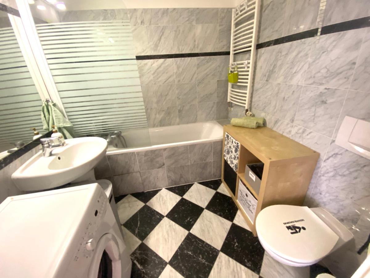 Fantastic Apartment In The City Center Praga Exterior foto